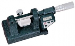 777XFLZ Starrett Electronic Bench Micrometer, with output, 0-1*(0-25mm) Range, Carbide Faces in Case